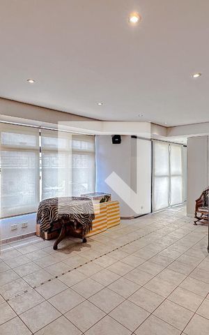Apartamento à venda com 320m², 4 quartos e 3 vagasSala 2