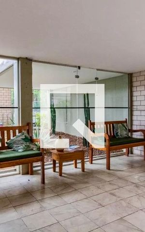 Apartamento à venda com 83m², 3 quartos e 1 vaga Apartamento à venda com 83m², 3 quartos e 1 vagaHall social