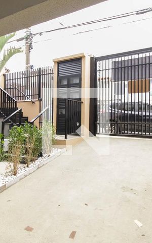 Casa de condomínio à venda com 72m², 2 quartos e 1 vaga Casa de condomínio à venda com 72m², 2 quartos e 1 vagaEstacionamento