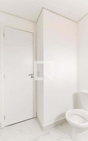 Casa de condomínio à venda com 72m², 2 quartos e 1 vaga Casa de condomínio à venda com 72m², 2 quartos e 1 vagaBanheiro