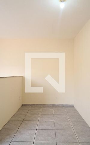 Casa para alugar com 45m², 1 quarto e sem vagaSala 
