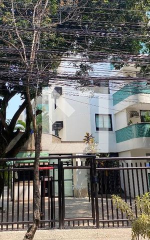Apartamento à venda com 190m², 4 quartos e 2 vagas Apartamento à venda com 190m², 4 quartos e 2 vagasFachada