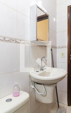 Casa à venda com 110m², 3 quartos e 2 vagas Casa à venda com 110m², 3 quartos e 2 vagasBanheiro da Suíte