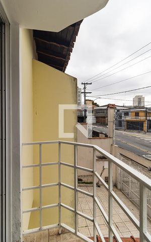 Casa à venda com 110m², 3 quartos e 2 vagas Casa à venda com 110m², 3 quartos e 2 vagasVaranda da Suíte
