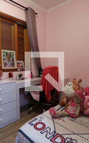 Casa à venda com 225m², 3 quartos e 2 vagasQuarto 3