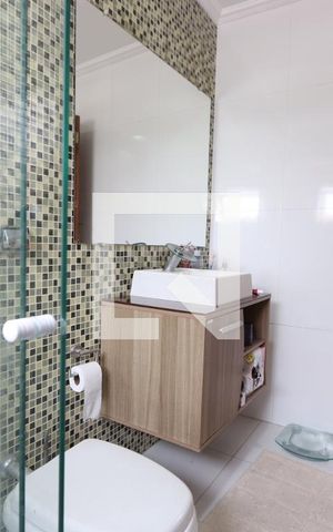 Casa à venda com 225m², 3 quartos e 2 vagasBanheiro da Suíte