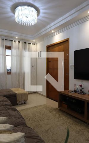 Casa à venda com 225m², 3 quartos e 2 vagasSala