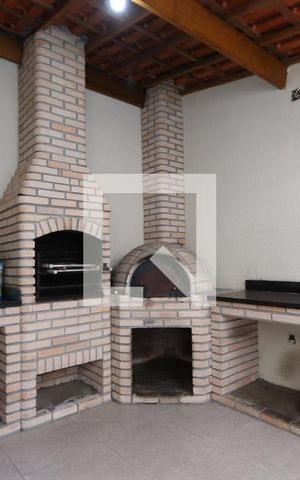 Casa à venda com 225m², 3 quartos e 2 vagasQuintal