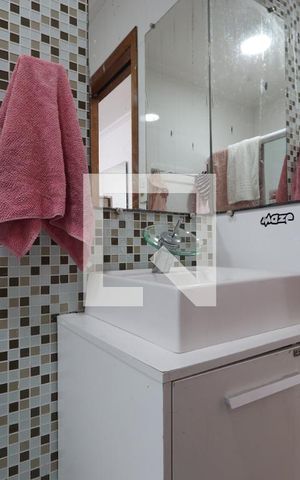 Casa à venda com 225m², 3 quartos e 2 vagasBanheiro Social