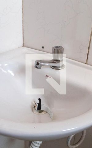 Apartamento para alugar com 45m², 2 quartos e 1 vaga Apartamento para alugar com 45m², 2 quartos e 1 vagaBanheiro