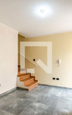 Casa de condomínio à venda com 65m², 2 quartos e 1 vaga Casa de condomínio à venda com 65m², 2 quartos e 1 vagaSala