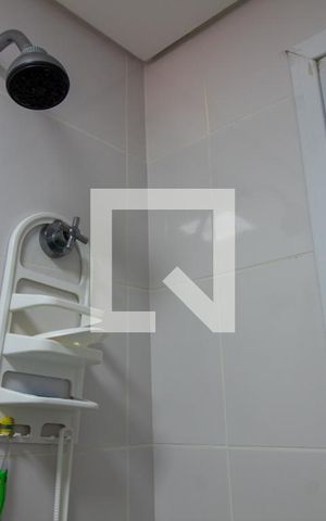 Apartamento à venda com 101m², 3 quartos e 2 vagas Apartamento à venda com 101m², 3 quartos e 2 vagasBanheiro da Suíte