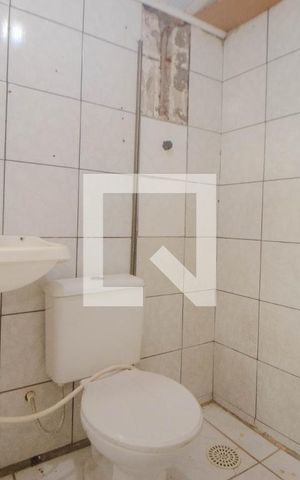Casa à venda com 65m², 2 quartos e 1 vaga Casa à venda com 65m², 2 quartos e 1 vagaBanheiro Social