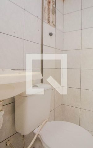 Casa à venda com 65m², 2 quartos e 1 vaga Casa à venda com 65m², 2 quartos e 1 vagaBanheiro Social
