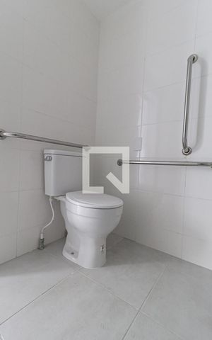 Apartamento para alugar com 45m², 1 quarto e 1 vaga Apartamento para alugar com 45m², 1 quarto e 1 vagaBanheiro
