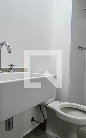 Studio para alugar com 26m², 1 quarto e sem vaga Studio para alugar com 26m², 1 quarto e sem vagaBanheiro