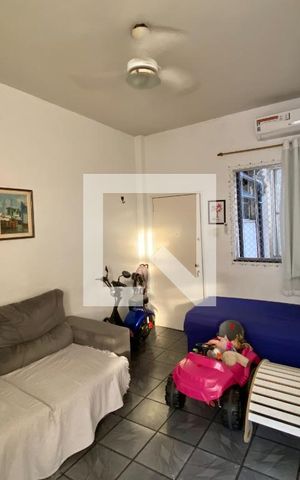 Apartamento à venda com 42m², 1 quarto e sem vagaSala