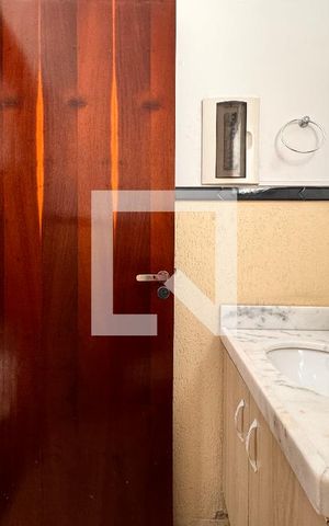 Casa para alugar com 152m², 3 quartos e 4 vagas Casa para alugar com 152m², 3 quartos e 4 vagasLavabo