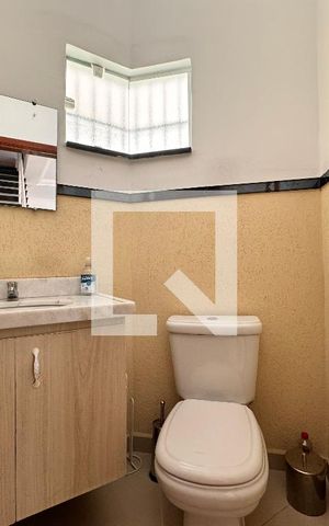 Casa para alugar com 152m², 3 quartos e 4 vagas Casa para alugar com 152m², 3 quartos e 4 vagasLavabo