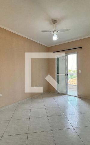 Casa para alugar com 152m², 3 quartos e 4 vagas Casa para alugar com 152m², 3 quartos e 4 vagasQuarto 1