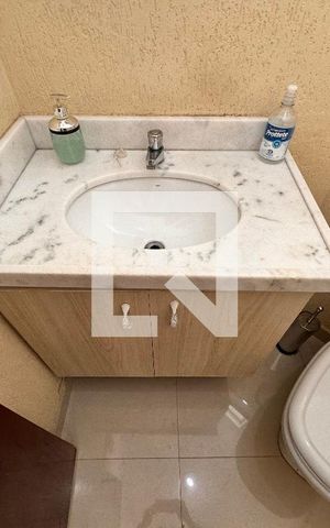 Casa para alugar com 152m², 3 quartos e 4 vagas Casa para alugar com 152m², 3 quartos e 4 vagasLavabo