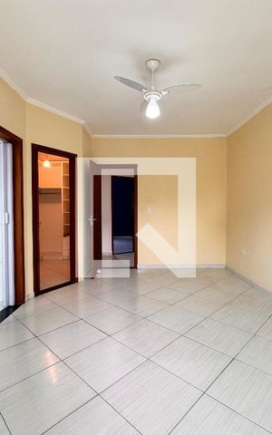 Casa para alugar com 152m², 3 quartos e 4 vagas Casa para alugar com 152m², 3 quartos e 4 vagasSuíte