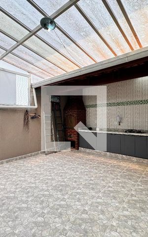 Casa para alugar com 152m², 3 quartos e 4 vagas Casa para alugar com 152m², 3 quartos e 4 vagasChurrasqueira- quintal