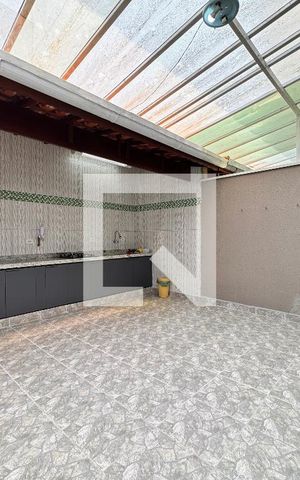 Casa para alugar com 152m², 3 quartos e 4 vagas Casa para alugar com 152m², 3 quartos e 4 vagasChurrasqueira- quintal