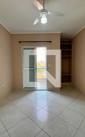 Casa para alugar com 152m², 3 quartos e 4 vagas Casa para alugar com 152m², 3 quartos e 4 vagasQuarto 1