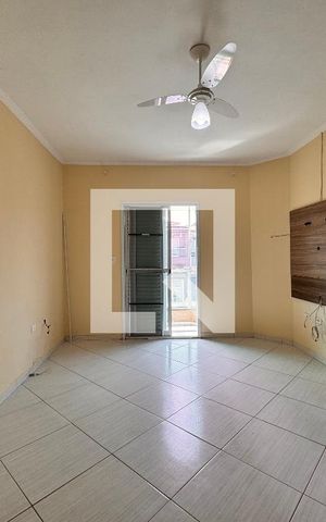 Casa para alugar com 152m², 3 quartos e 4 vagas Casa para alugar com 152m², 3 quartos e 4 vagasSuíte