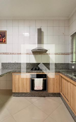 Casa para alugar com 152m², 3 quartos e 4 vagas Casa para alugar com 152m², 3 quartos e 4 vagasCozinha