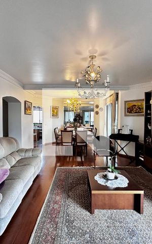 Apartamento à venda com 180m², 3 quartos e 4 vagasSala