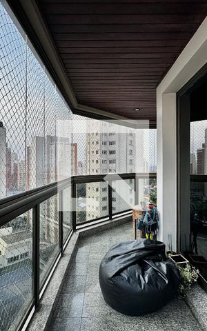 Apartamento à venda com 180m², 3 quartos e 4 vagasSacada