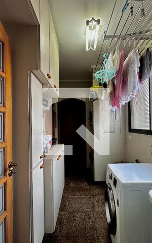Apartamento à venda com 180m², 3 quartos e 4 vagasÁrea de Serviço