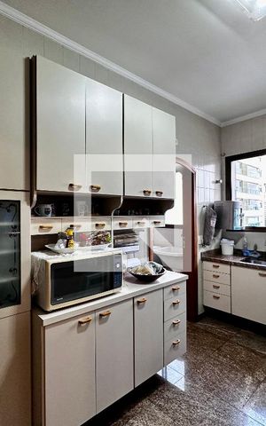 Apartamento à venda com 180m², 3 quartos e 4 vagasCozinha