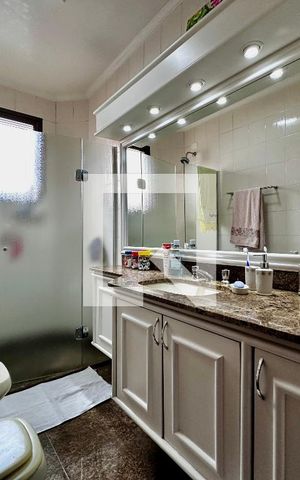 Apartamento à venda com 180m², 3 quartos e 4 vagasBanheiro Social