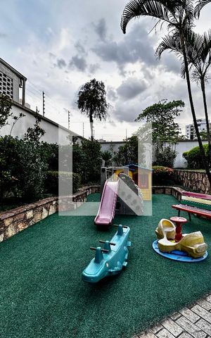 Apartamento à venda com 180m², 3 quartos e 4 vagasPlayground