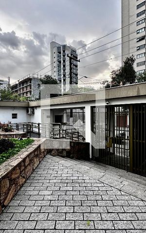 Apartamento à venda com 180m², 3 quartos e 4 vagasEntrada
