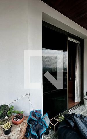 Apartamento à venda com 180m², 3 quartos e 4 vagasSacada