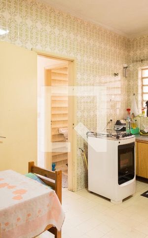 Casa à venda com 160m², 3 quartos e 3 vagas Casa à venda com 160m², 3 quartos e 3 vagasCozinha