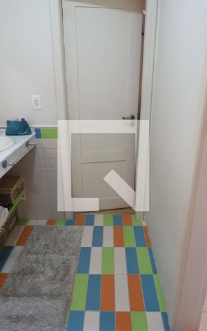 Casa à venda com 242m², 3 quartos e 5 vagasBanheiro da Suíte 1-2