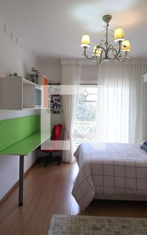 Casa à venda com 242m², 3 quartos e 5 vagasSuíte 2