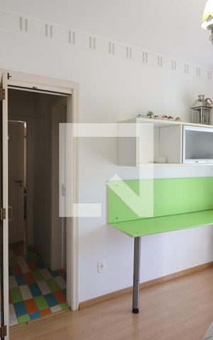 Casa à venda com 242m², 3 quartos e 5 vagasSuíte 2