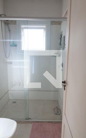 Casa à venda com 242m², 3 quartos e 5 vagasBanheiro da Suíte 3