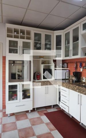 Casa à venda com 242m², 3 quartos e 5 vagasCozinha