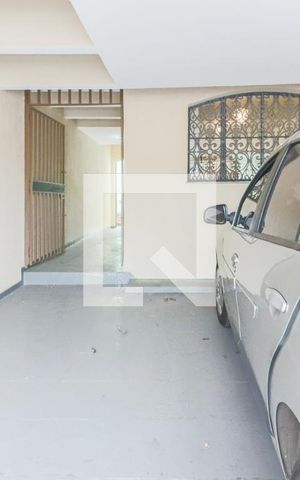 Casa à venda com 144m², 4 quartos e 2 vagas Casa à venda com 144m², 4 quartos e 2 vagasGaragem