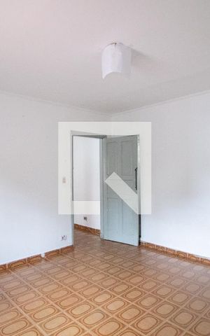 Casa à venda com 214m², 3 quartos e 3 vagas Casa à venda com 214m², 3 quartos e 3 vagasSuíte
