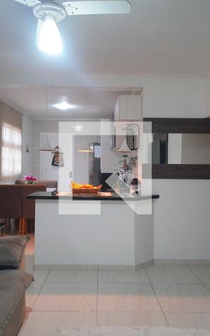 Casa à venda com 70m², 3 quartos e 1 vaga Casa à venda com 70m², 3 quartos e 1 vagaSala