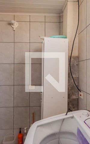 Casa de condomínio à venda com 254m², 6 quartos e 2 vagas Casa de condomínio à venda com 254m², 6 quartos e 2 vagasÁrea de Serviço Casa 2