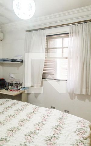 Casa de condomínio para alugar com 440m², 4 quartos e 4 vagas Casa de condomínio para alugar com 440m², 4 quartos e 4 vagasQuarto 4